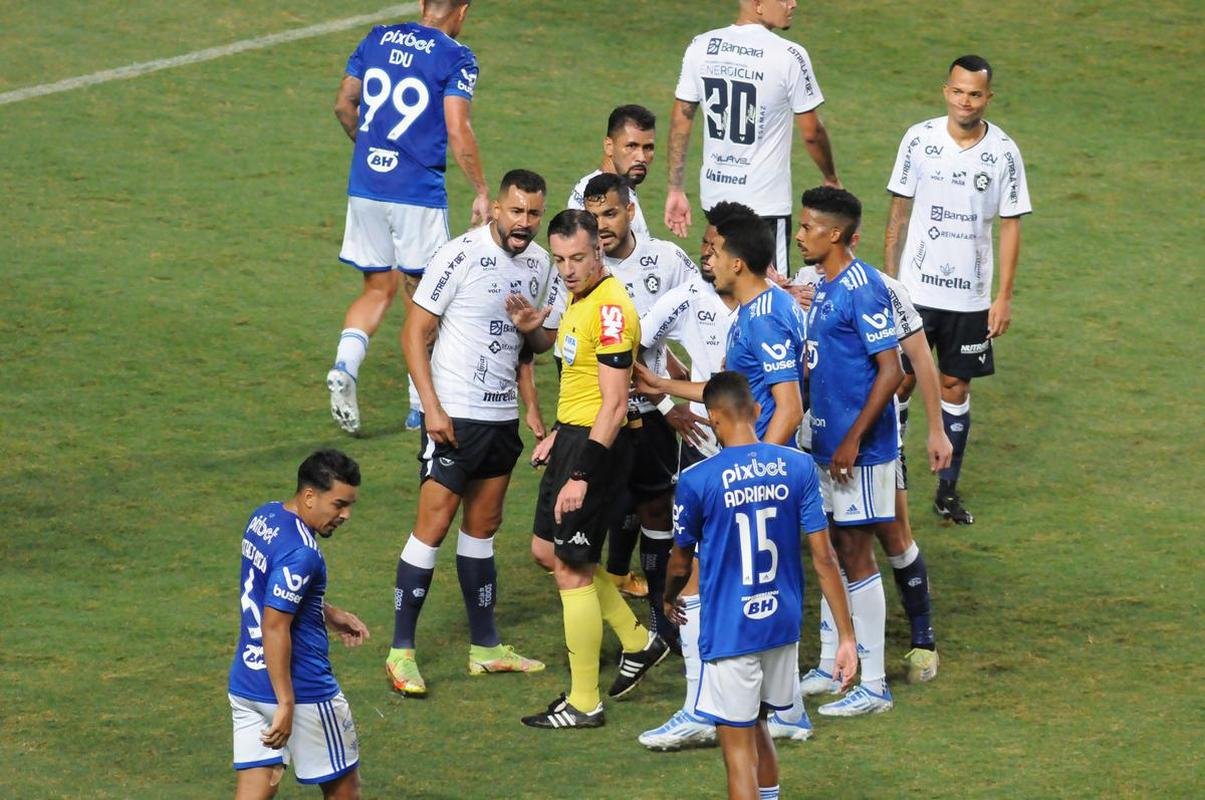 Fotos do jogo entre Cruzeiro e Remo pela Copa do Brasil