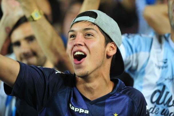 No segundo tempo, Lautaro Martnez marcou o terceiro dele no jogo, Robinho fez de falta para o Cruzeiro e Solari deu nmeros finais ao placar: Racing 4 x 2 Cruzeiro