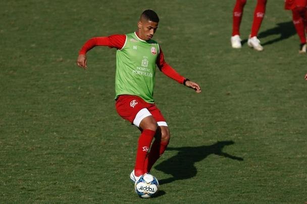 Timbu trocou o CT Wilson Campos pelo estádio dos Aflitos na tarde desta quarta-feira