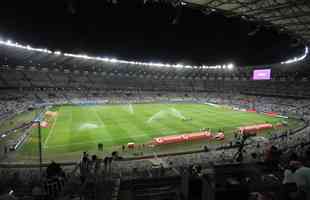 Fotos da torcida do Atltico no pr-jogo contra o Palmeiras no Mineiro