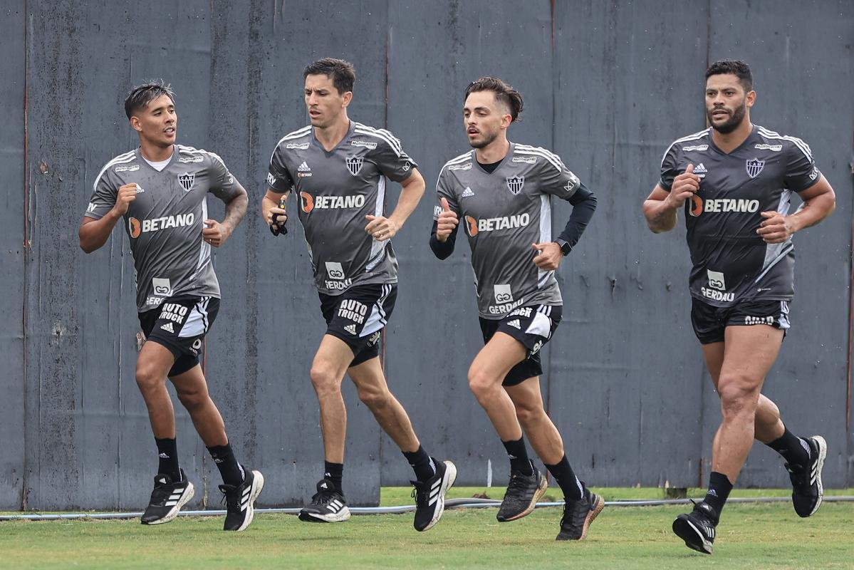 Veja fotos do primeiro dia de pr-temporada do Atltico