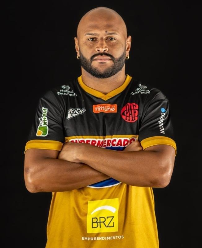 Paulo Henrique, atacante