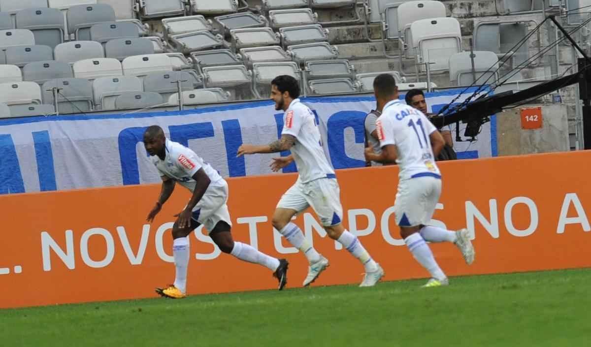 Imagens da partida entre Cruzeiro e Sport, duelo vlido pela 21 rodada da Srie A do Campeonato Brasileiro