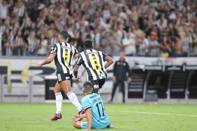 Paulinho quer Galo com 'faca entre os dentes' em jogos da