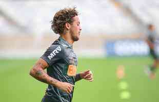 Levir Culpi comanda treino no Mineiro antes da estreia no Grupo E da Libertadores