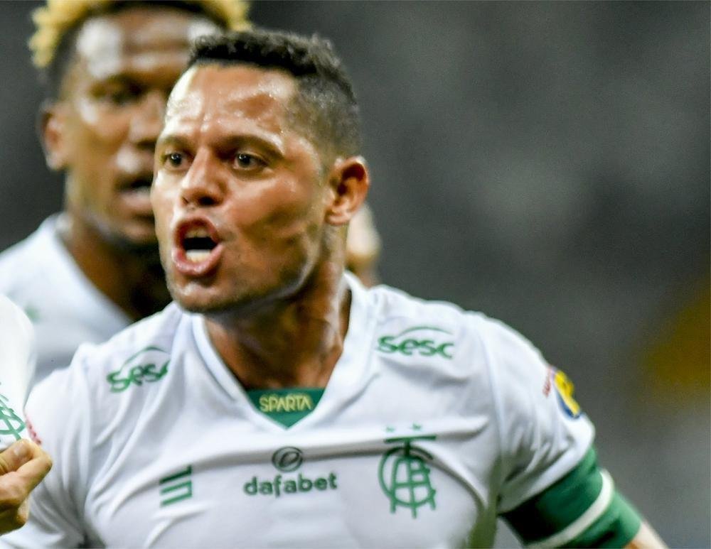 Joo Paulo (lateral-esquerdo) - 6.2