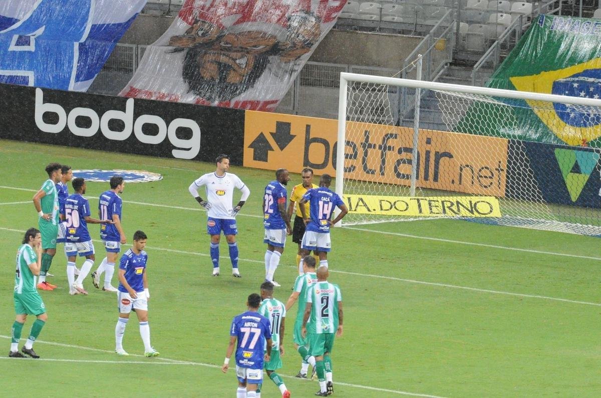 Cruzeiro x Juventude: fotos do jogo desta sexta-feira, no Mineiro, pela 16 rodada da Srie B