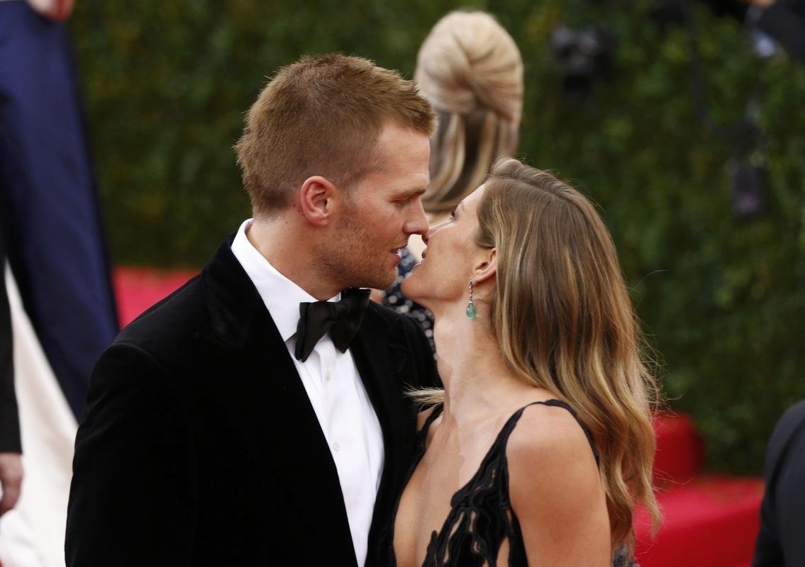 Foto da supermodelo Gisele Bndchen e de Tom Brady, jogador de futebol americano do Tampa Bay Buccaneers