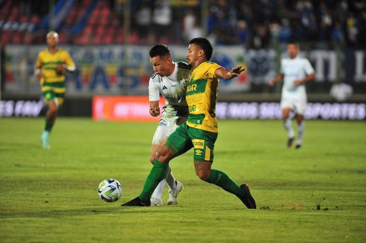 Cruzeiro x Cuiab: fotos do jogo na Arena do Jacar, em Sete Lagoas