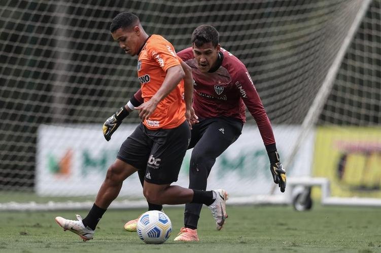 Elenco atleticano encerrou a preparação para enfrentar o Atlético-GO fora de casa