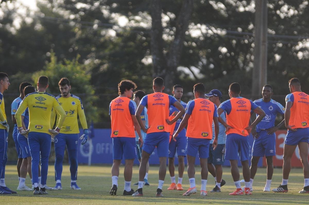 Cruzeiro se prepara para enfrentar o Fluminense, nesta quarta, s 19h15, no Mineiro