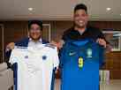 Ronaldo visita presidente da CBF e o presenteia com camisa do Cruzeiro