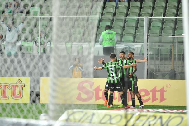 Fotos do jogo entre Amrica e Cuiab, no Independncia, pela 16 rodada da Srie B