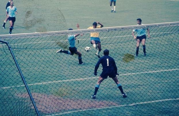 Na semifinal, Brasil aplicou 3 a 1 no Uruguai e garantiu lugar na decisão diante da Itália