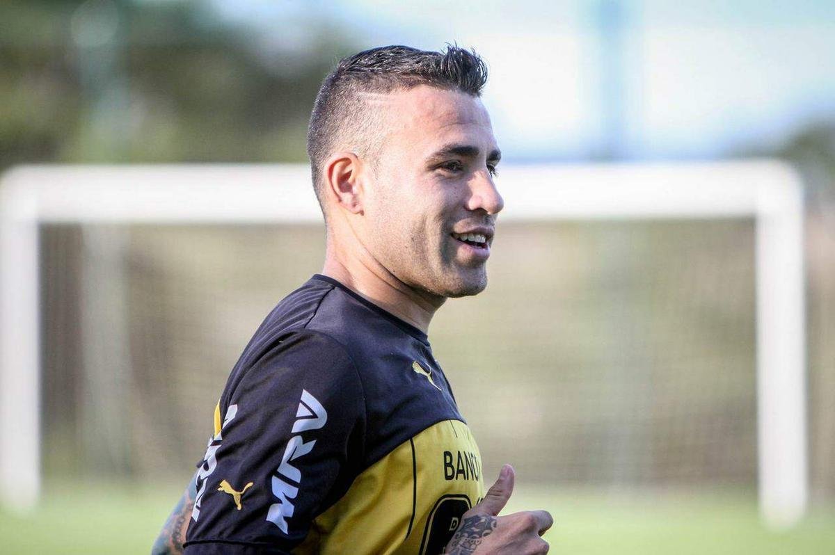 Nicolás Otamendi (2014): zagueiro argentino fez um gol em 19 jogos pelo Atlético