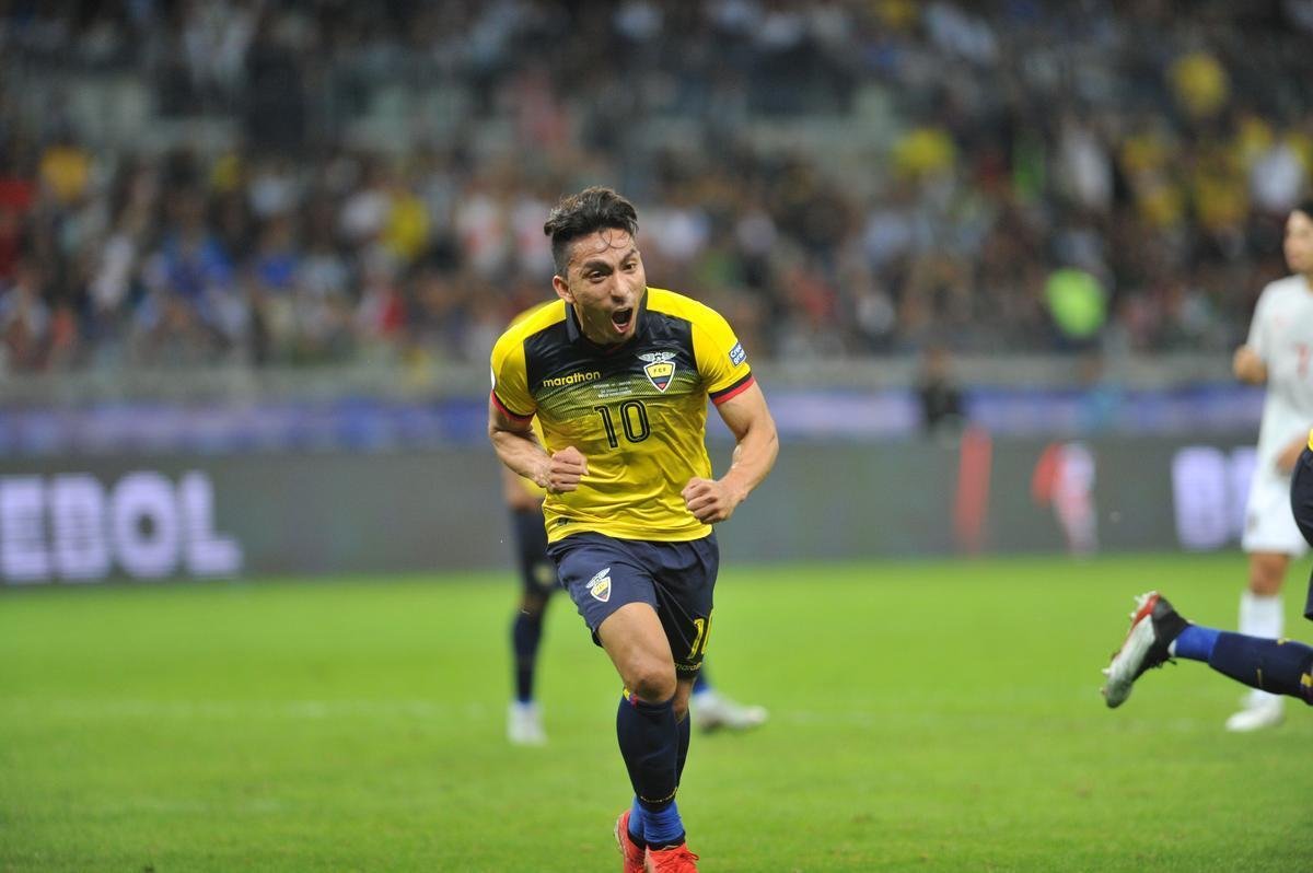 Equador e Japo se enfrentaram no Mineiro pela terceira rodada do Grupo C da Copa Amrica