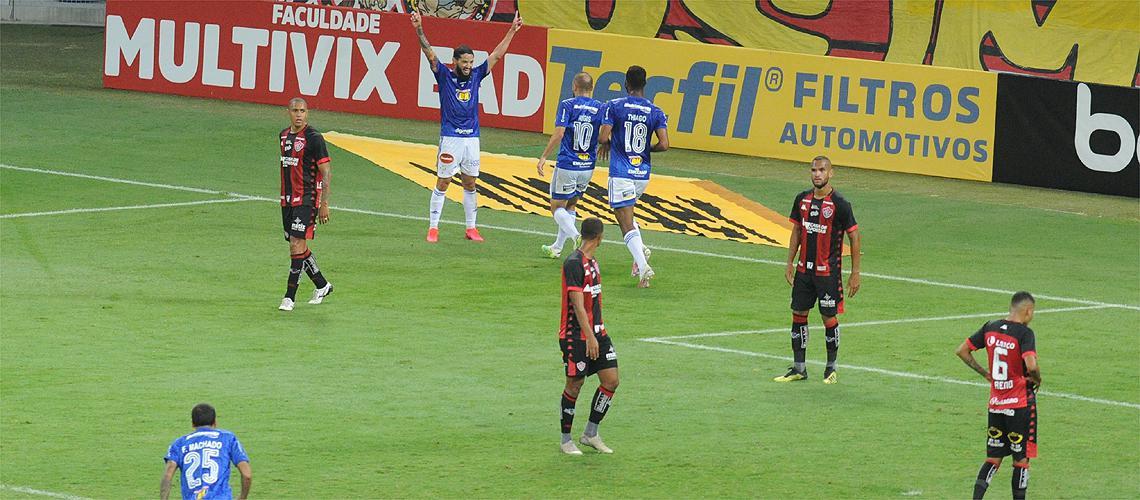 Régis fez o gol da vitória celeste no Mineirão