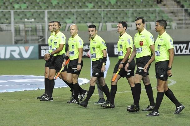 Imagens do clssico de ida da semifinal do Mineiro, entre Atltico e Amrica, no Independncia