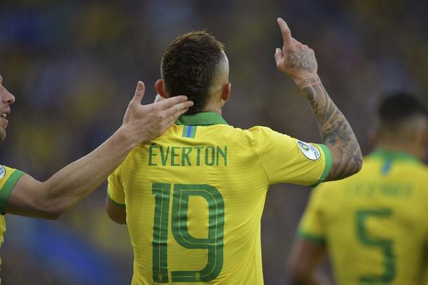 Fotos da decisão da Copa América entre Brasil e Peru, no Maracanã