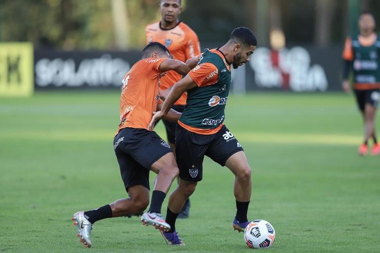 Fotos do treino do Atlético antes da viagem para a Argentina