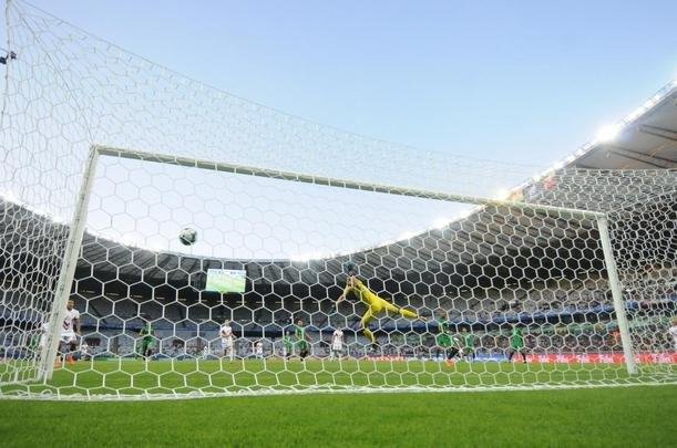 Imagens da partida entre Bolvia e Venezuela