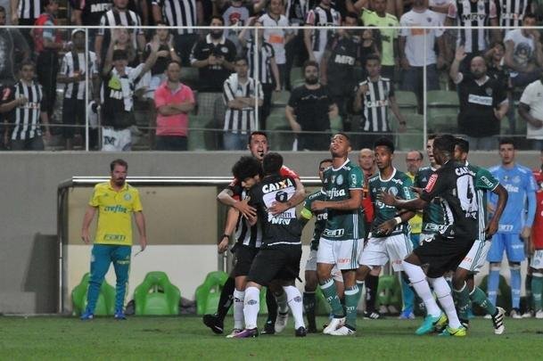 Imagens da partida entre Atltico e Palmeiras, no Independncia, pela 35 rodada do Brasileiro