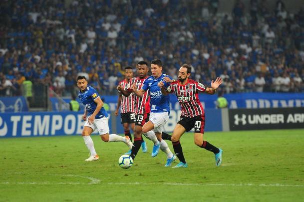 Fotos de Cruzeiro x So Paulo, no Mineiro, pela 26 rodada do Campeonato Brasileiro