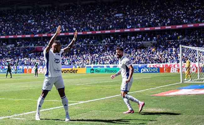 Rafa Silva comemora gol pelo Cruzeiro em jogo contra o Sampaio Corra, no Mineiro
