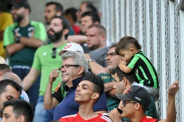 Fotos de América x Grêmio, neste sábado (20/10), no Independência, pela 30ª rodada do Campeonato Brasileiro