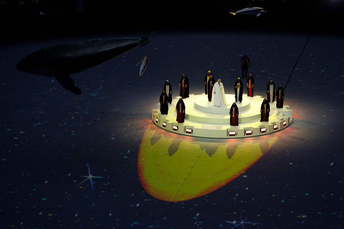 Fotos da cerimnia de encerramento da Copa do Mundo de 2022, no Catar, no Estdio Icnico de Lusail, antes do duelo entre Argentina e Frana