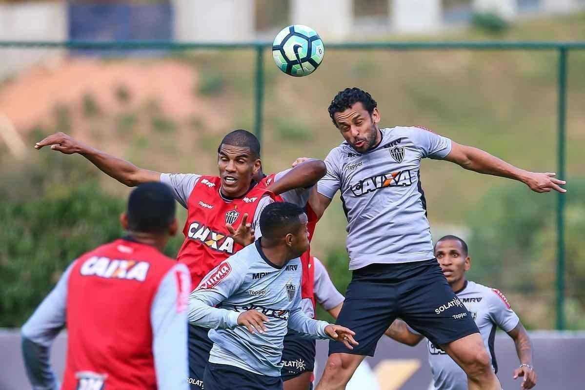 Tcnico Rogrio Micale comeou a montar time para encarar o Fluminense; Fred treinou entre os reservas