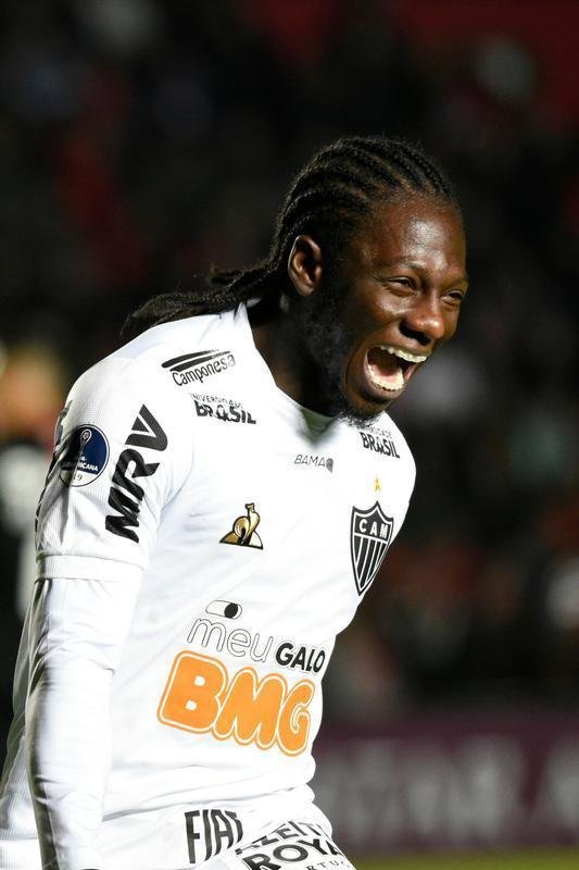 Fotos do jogo entre Colon e Atltico, no Estdio Cemitrio dos Elefantes, em Santa F, na Argentina, pela ida da semifinal da Copa Sul-Americana. Char marcou o gol do Galo no primeiro tempo.