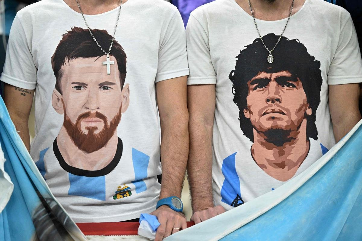 Imagens das torcidas de Argentina e Crocia no duelo pela semifinal da Copa do Mundo do Catar, no estdio Lusail