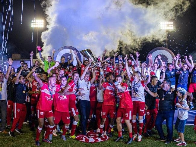 2 - CRB: 11 finais no Alagoano e sete ttulos 