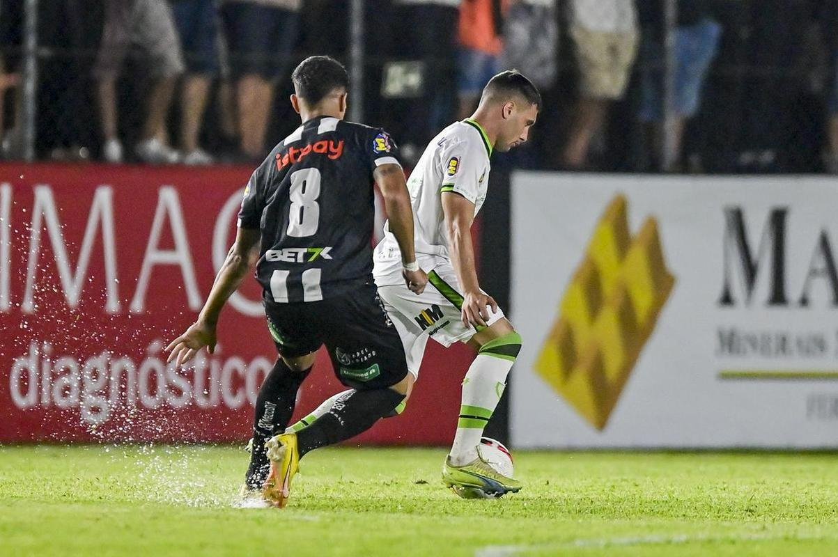 Jogo entre Athletic e Amrica, nesta tera-feira (7/2), pela 4 rodada do Campeonato Mineiro, no Estdio Joaquim Portugal, em So Joo del-Rei