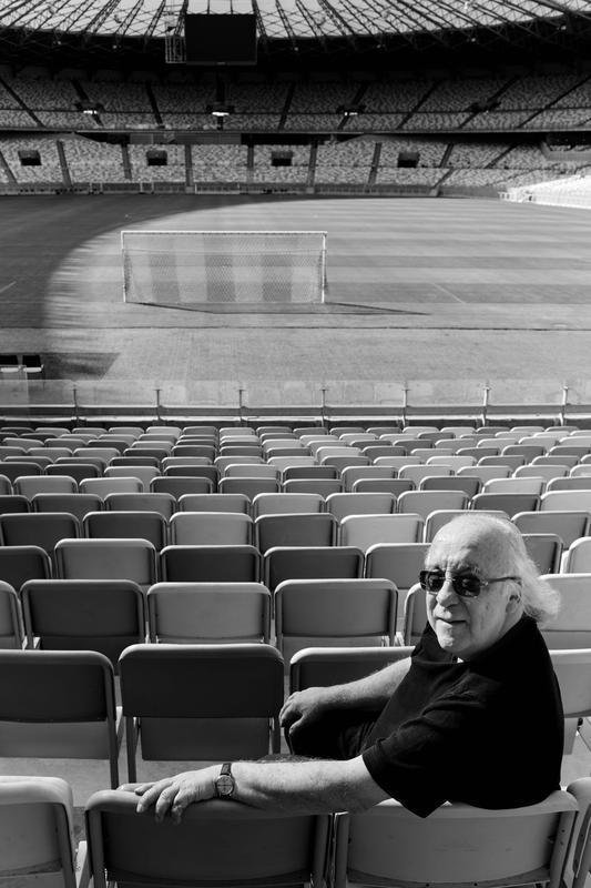 Felipe Maciel/Divulgao - Tosto, ex-jogador do Cruzeiro e da Seleo Brasileira, em visita ao Mineiro
