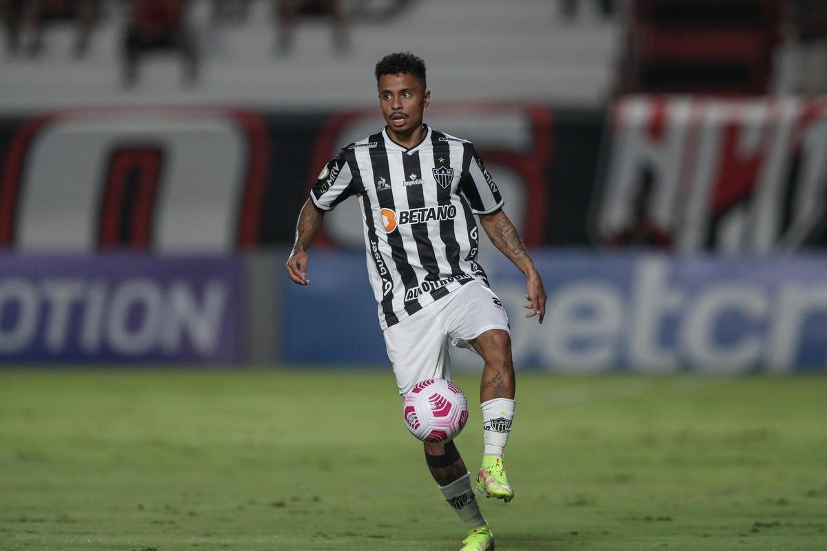 Volante - Allan: R$ 16,3 milh�es junto ao Liverpool-ING (janeiro de 2020)