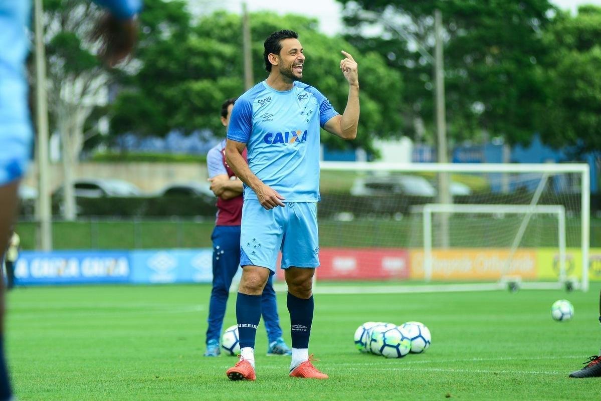 Imagens do treino do Cruzeiro nesta sexta-feira (12/10), antes do jogo contra o Vasco, pelo Brasileiro
