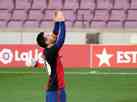 Homenagem de Messi a Maradona no fim de semana deve causar multa ao Barcelona