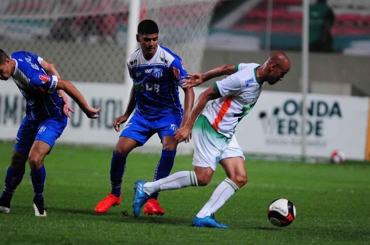 Imagens do jogo entre Amrica e URT, pelo Campeonato Mineiro, no Independncia