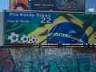 Juiz barra outdoors da Copa do Mundo com mensagem subliminar pr-Bolsonaro