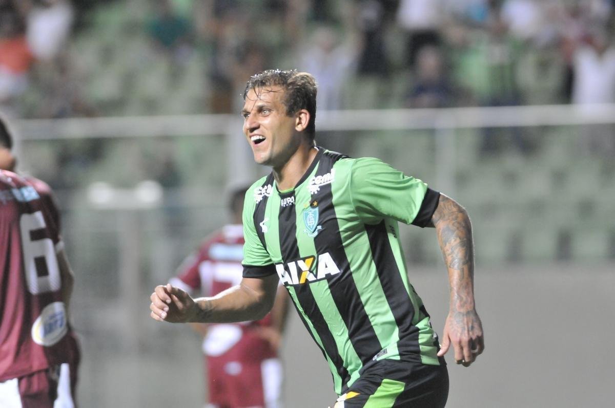 Amrica e Patrocinense se enfrentaram, no Independncia, pela primeira rodada do Campeonato Mineiro