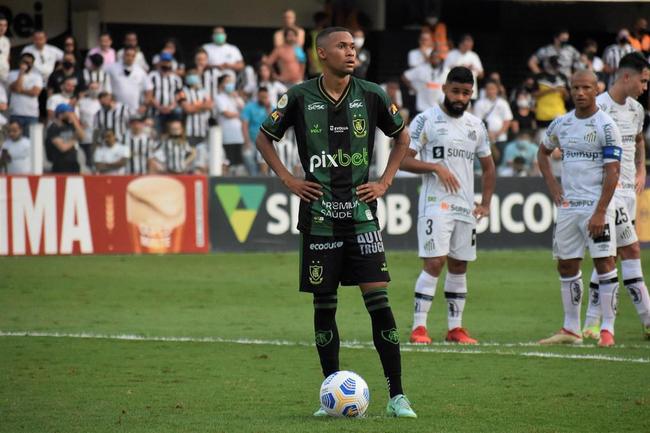 Santos e Amrica se enfrentaram na Vila Belmiro