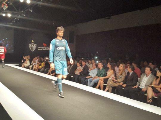 Nova coleção de uniformes do Atlético para 2016, fornecida pela empresa canadense Dryworld