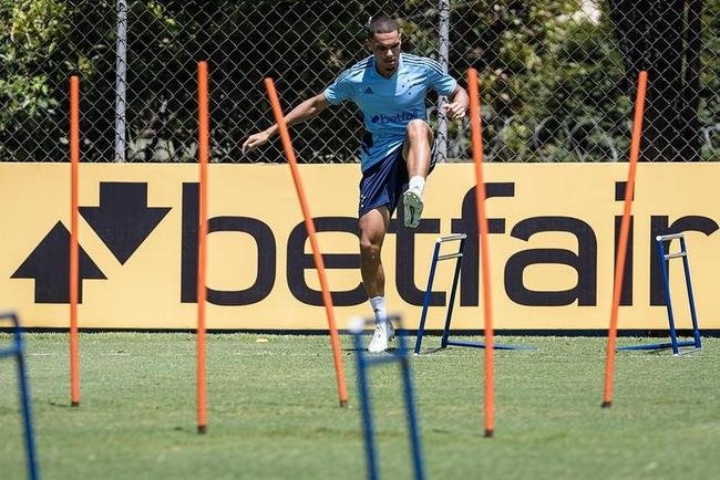 Imagens do treino do Cruzeiro desta segunda-feira (20), na Toca da Raposa II, em Belo Horizonte