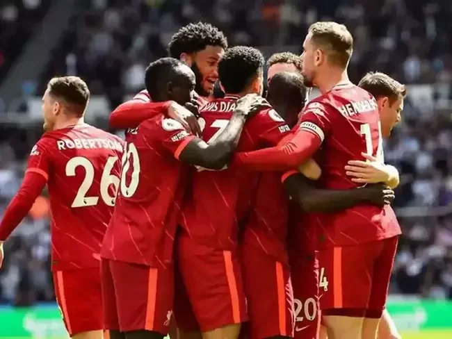 5 - Liverpool: 271 pontos