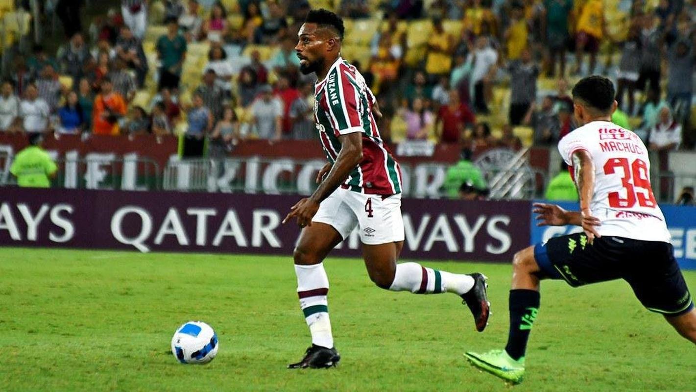 Luccas Claro - 30 anos - zagueiro do Fluminense
