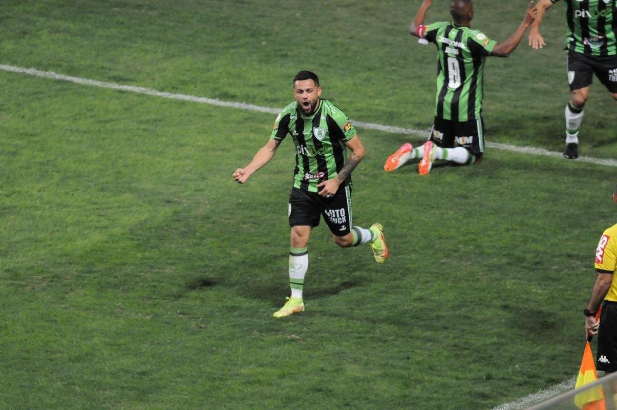 Amrica e Cuiab se enfrentaram, no Independncia, pela 9 rodada do Campeonato Brasileiro