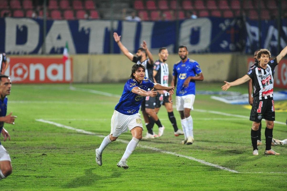 Cruzeiro teve gol anulado no fim, marcado por Marcelo Moreno, e acabou ficando no empate por 1 a 1 com o Operrio, na Arena do Jacar, em Sete Lagoas.