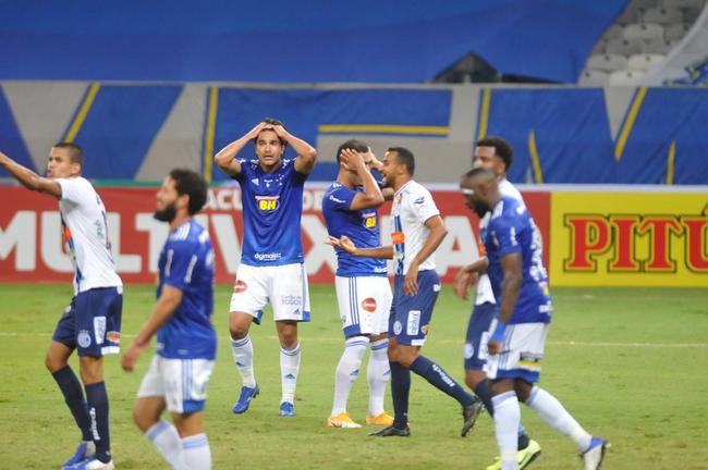 Cruzeiro - 11 em 2020, com 49 pontos
